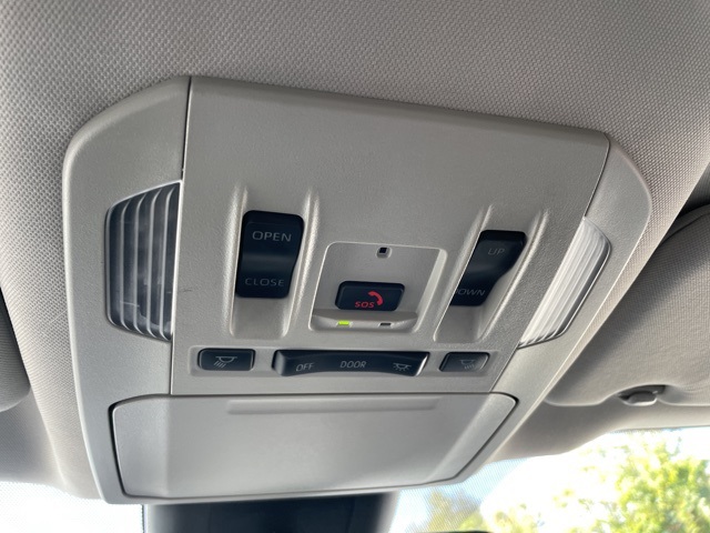 2024 Toyota Highlander XLE photo 18