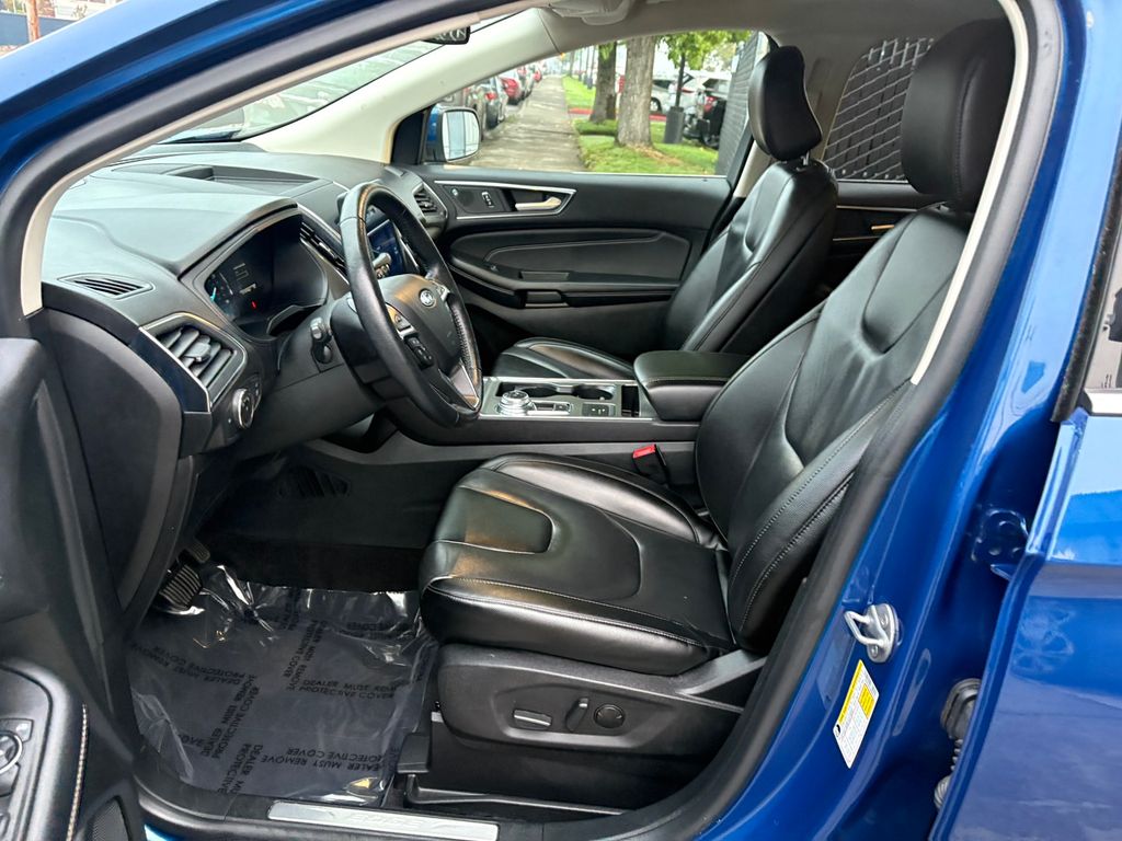 2022 Ford Edge Titanium photo 15