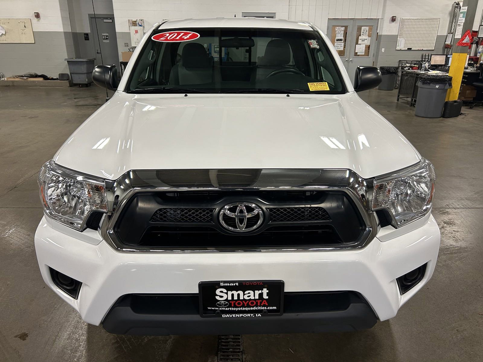 PreOwned 2014 Toyota Base Extended Cab Pickup in Davenport 