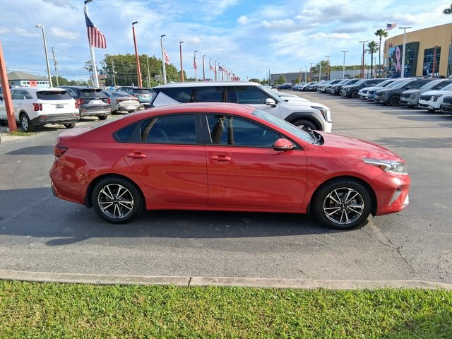 2023 Kia Forte LXS photo 6