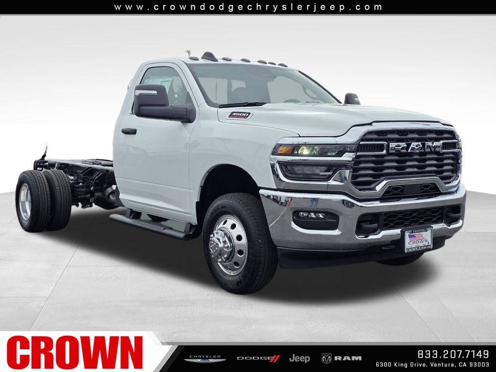 2026 Ram 3500 Tradesman photo 4