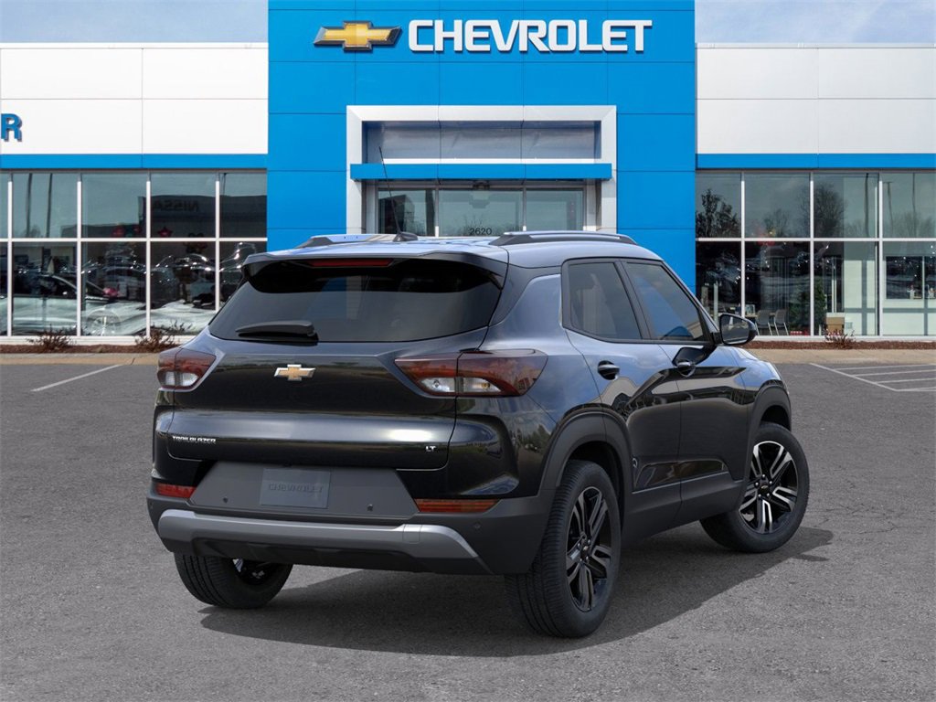 2026 Chevrolet Trailblazer LT photo 3