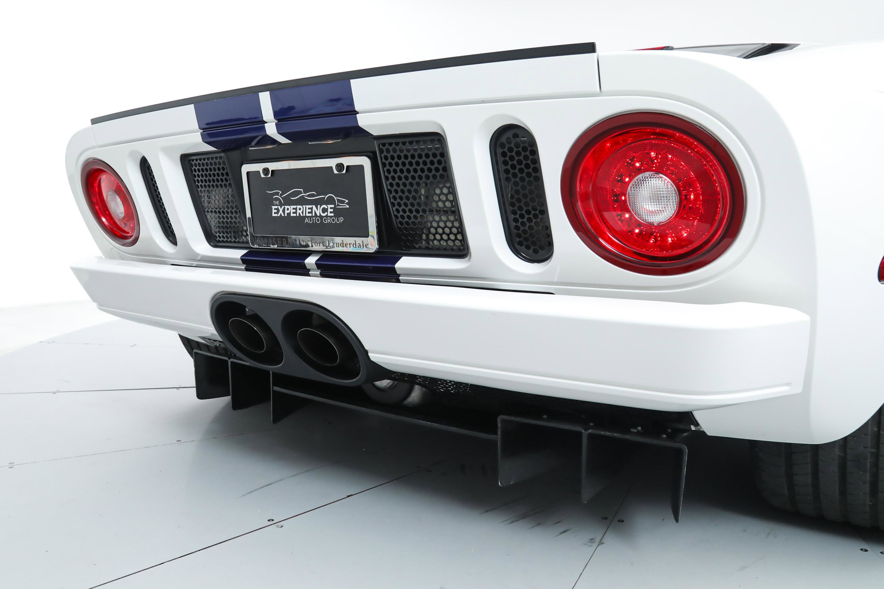 2006 Ford GT photo 13