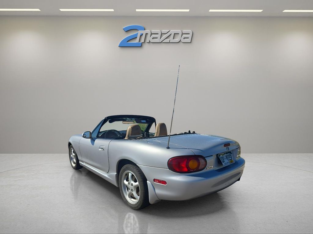 2000 Mazda MX-5 Miata Miata Base photo 15