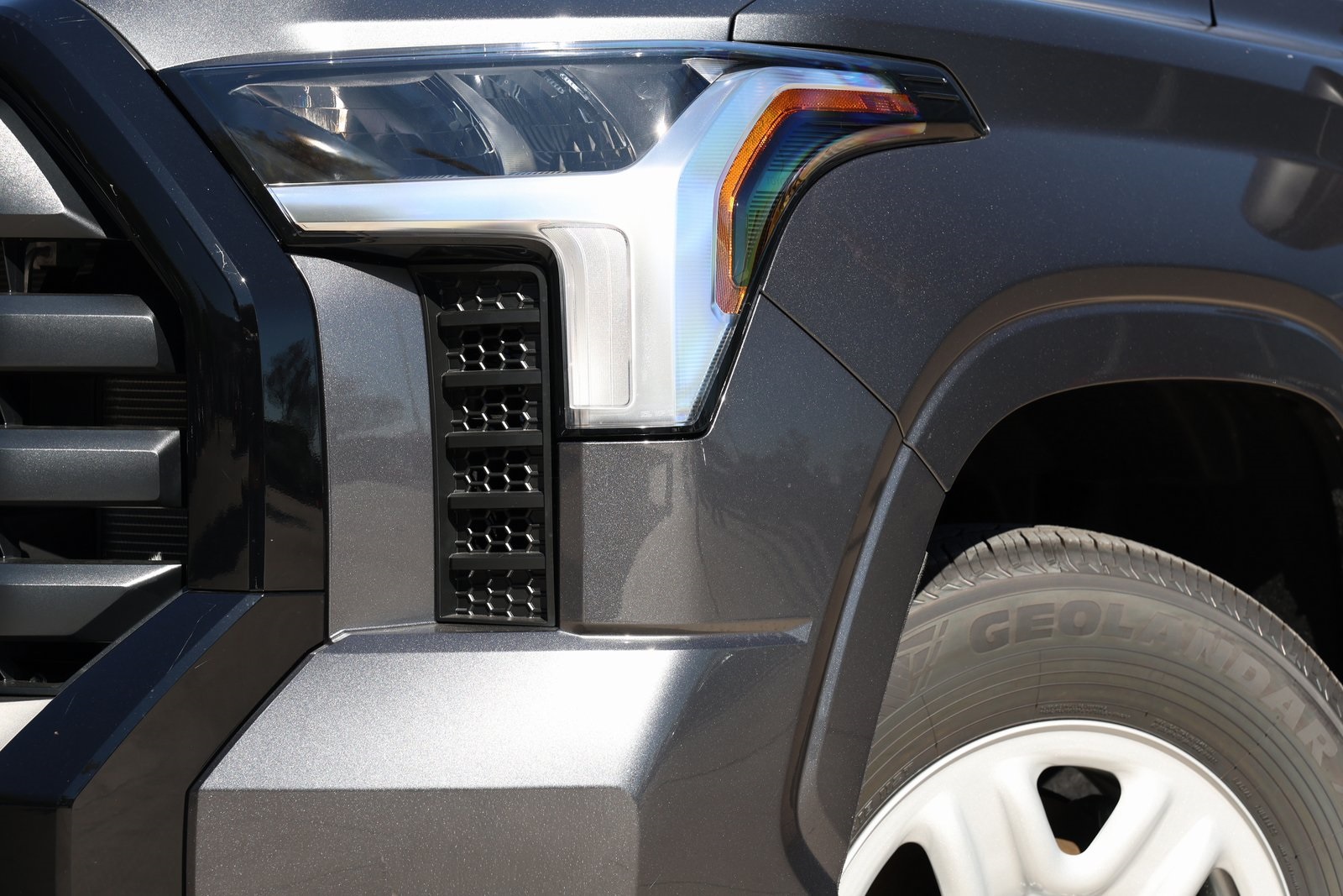 2026 Toyota Tundra SR CrewMax photo 2