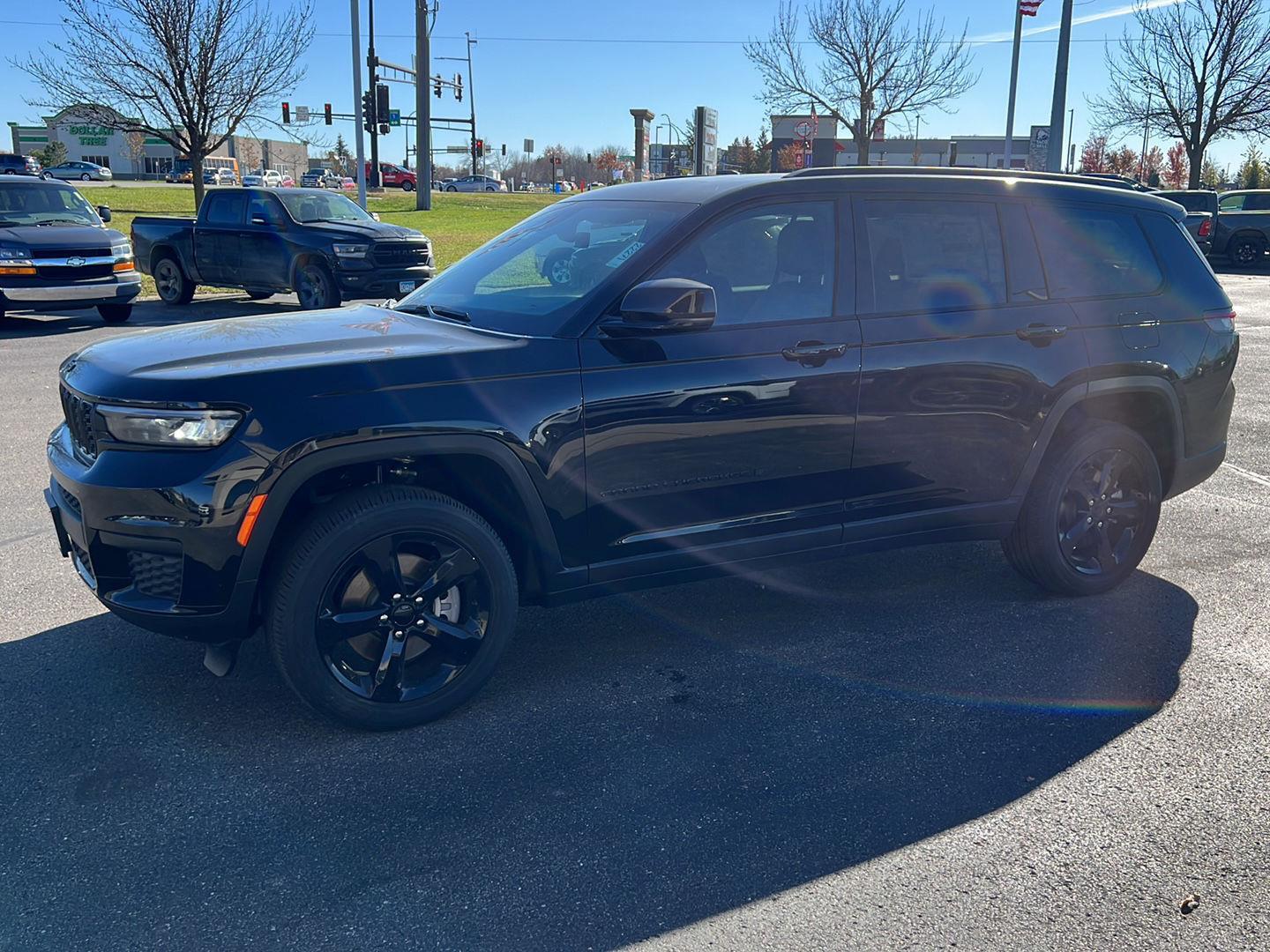 2025 Jeep Grand Cherokee L Altitude's photo