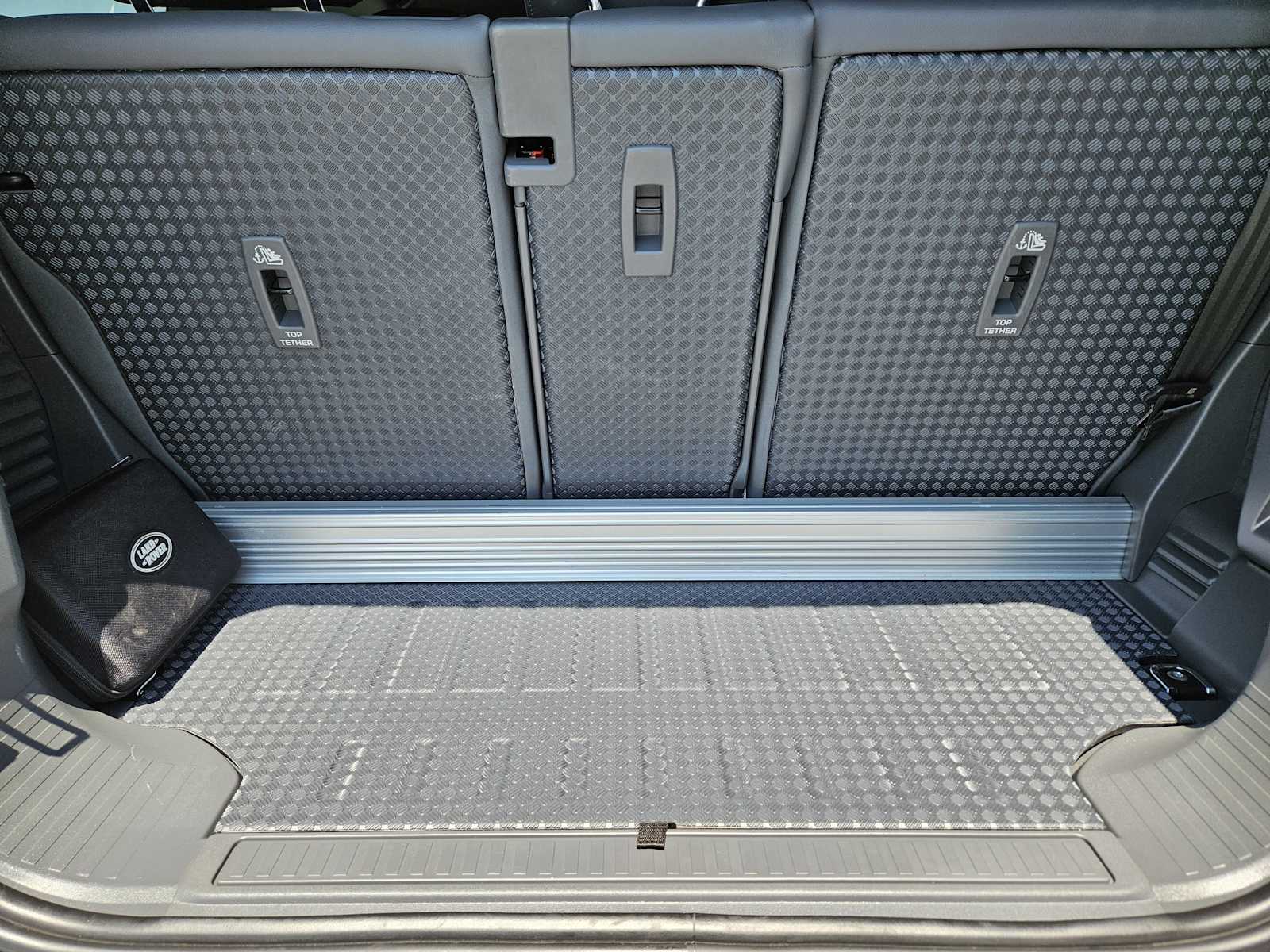 2022 Land Rover Defender X-Dynamic S photo 53