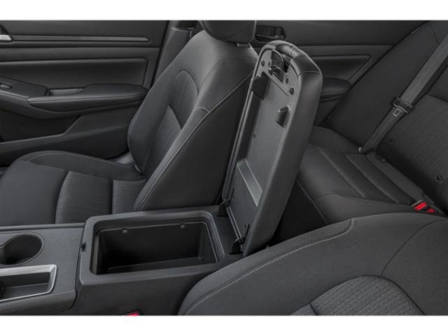 2025 Nissan Altima 2.5 SV photo 11