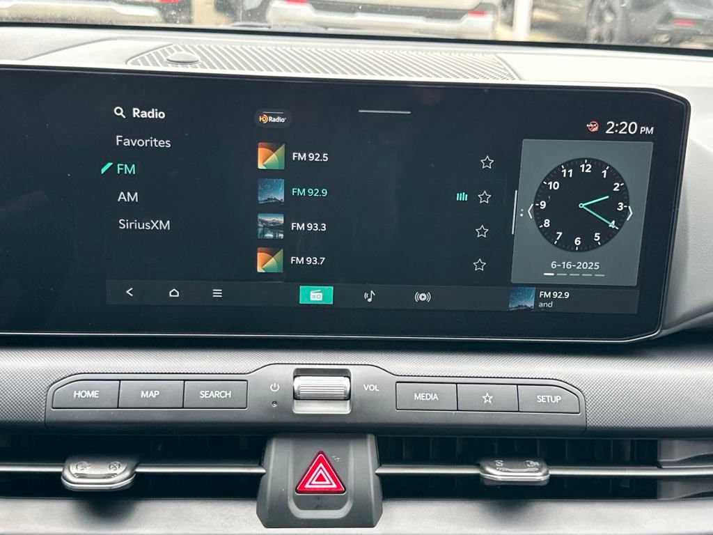 2025 Kia K4 LXS photo 25