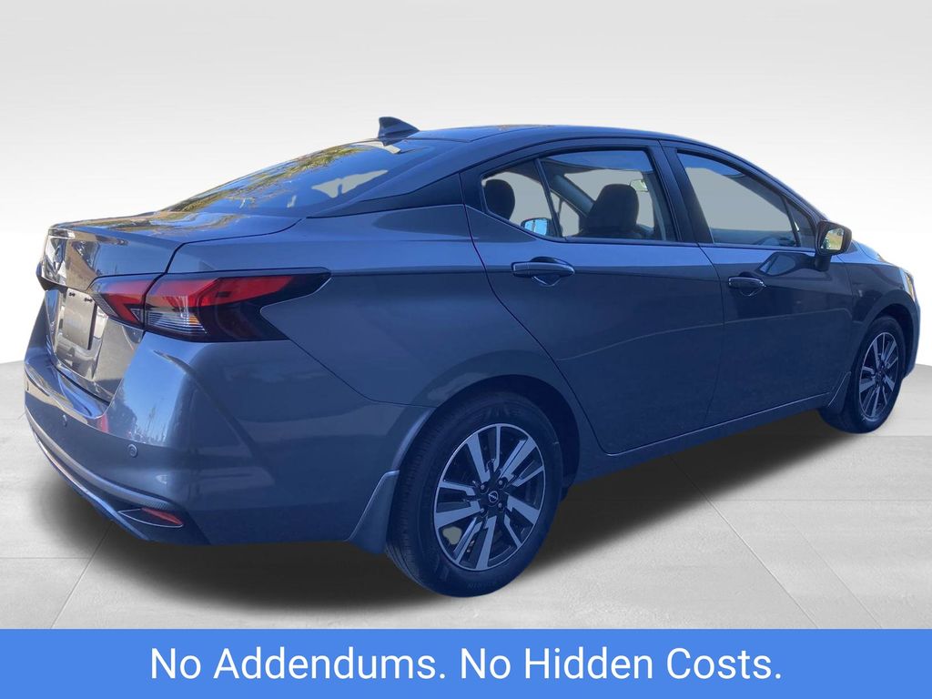 2025 Nissan Versa 1.6 SV photo 4