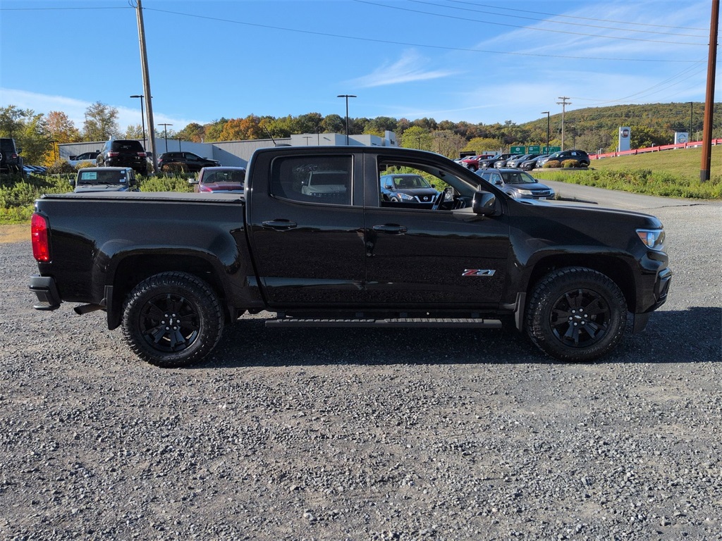 2021 Chevrolet Colorado Z71 photo 2