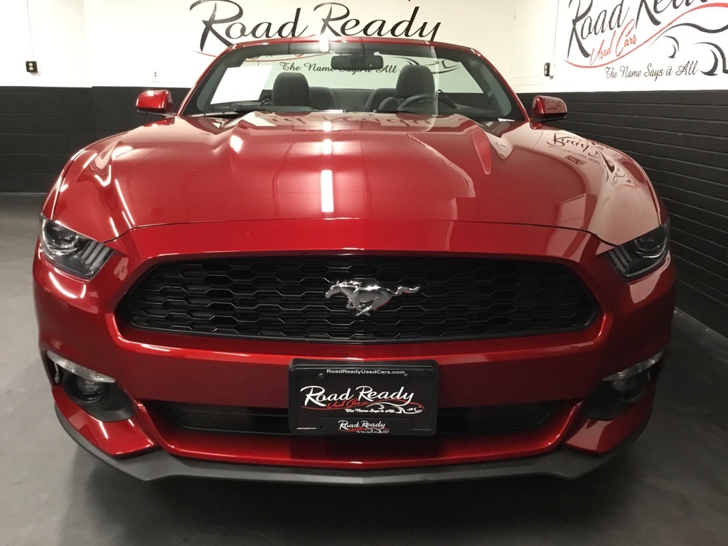 2016 Ford Mustang V6 Convertible photo 8