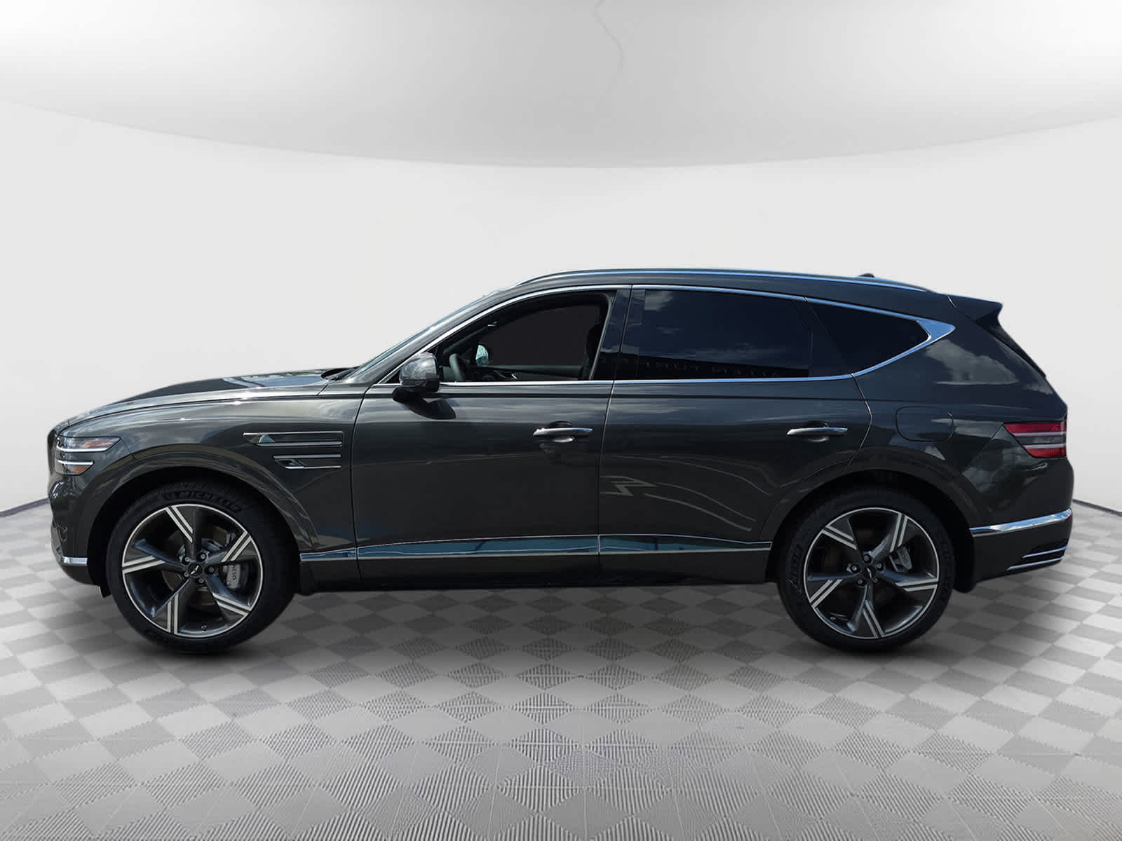 2025 Genesis GV80 3.5T Prestige AWD photo 3