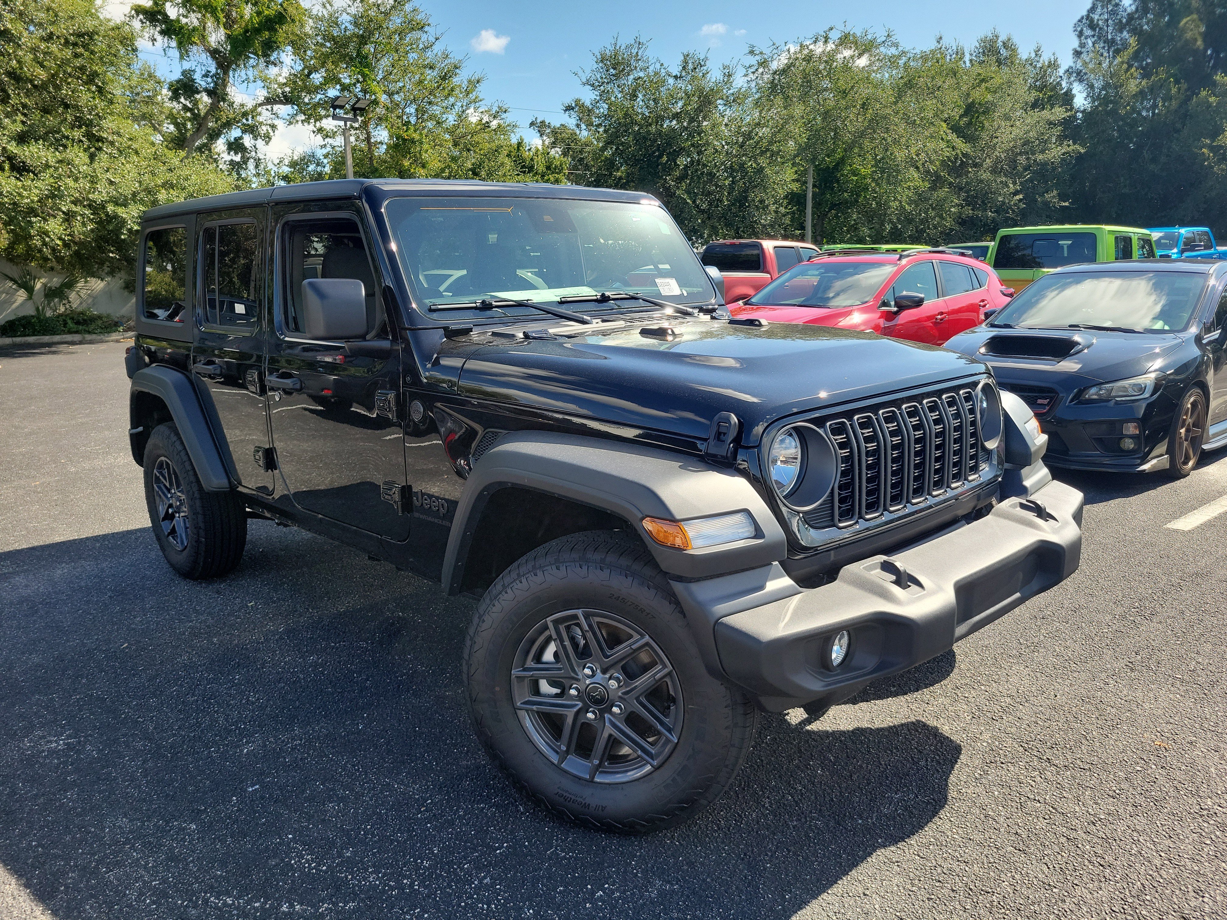 2025 Jeep Wrangler 4-Door Sport S's photo