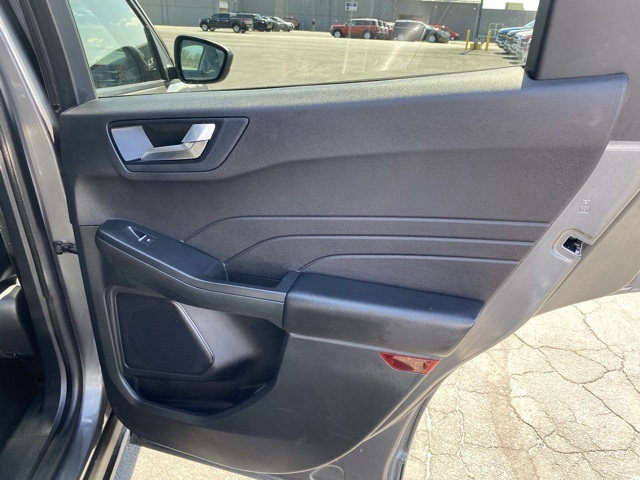 2022 Ford Escape SEL photo 21