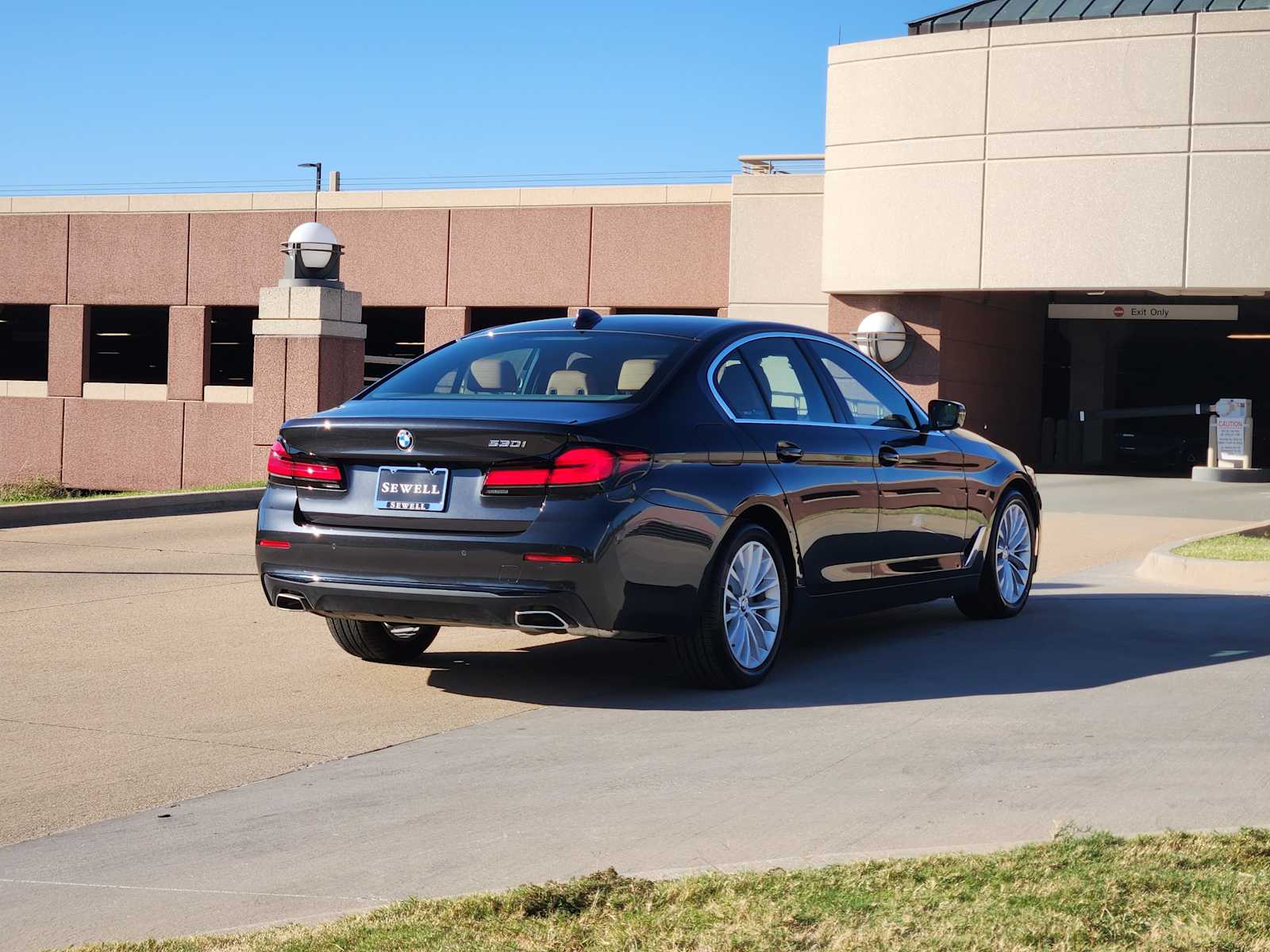 2023 Bmw 530i photo 4