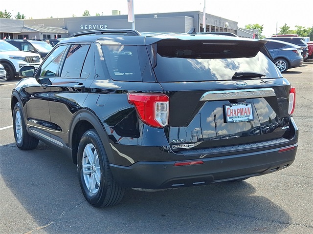 2021 Ford Explorer XLT photo 4