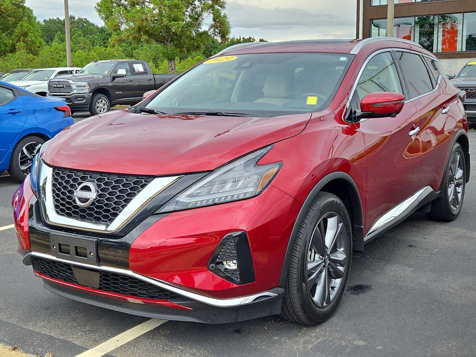 2023 Nissan Murano Platinum photo 3