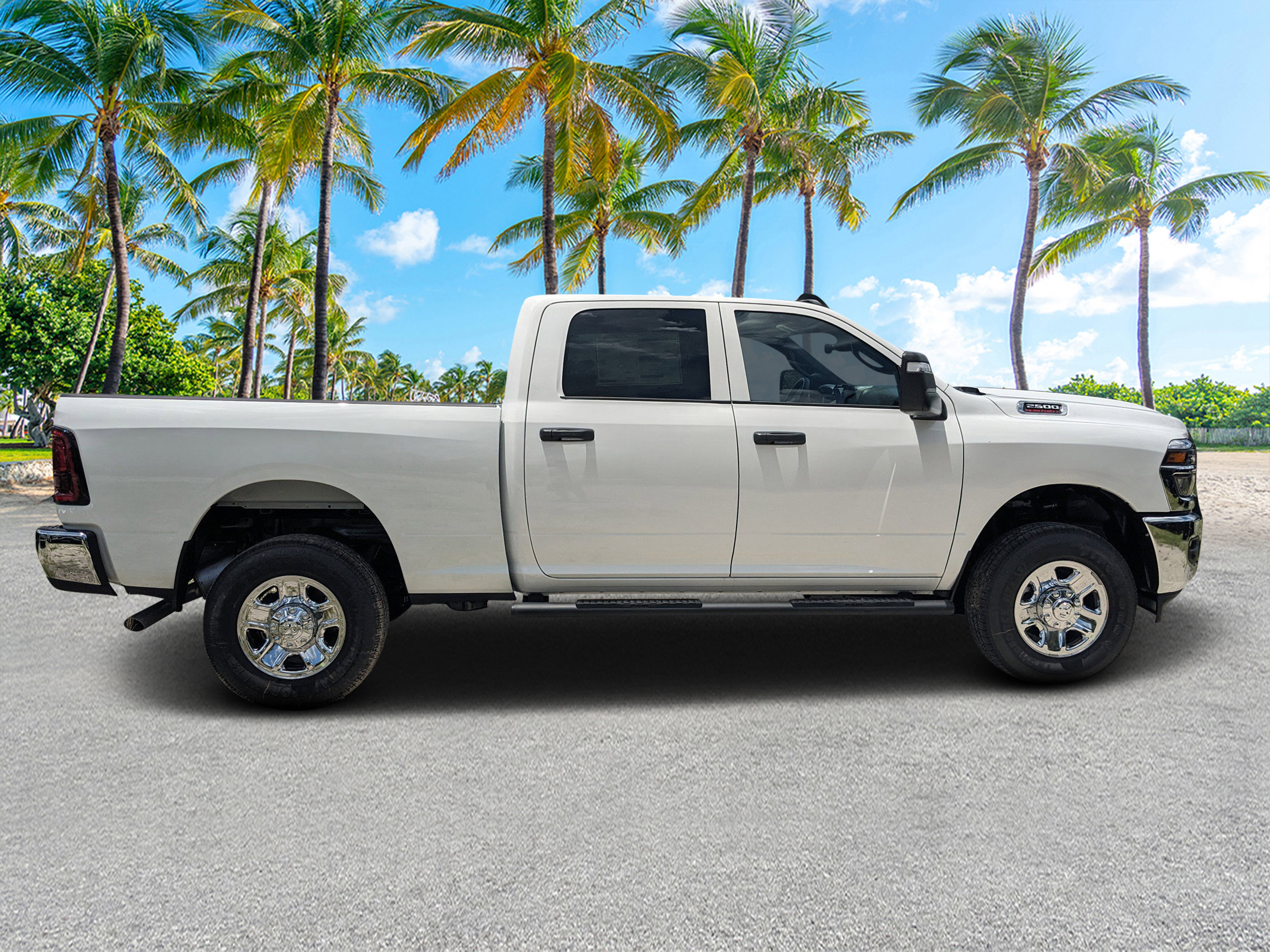 2025 Ram 2500 Tradesman photo 2