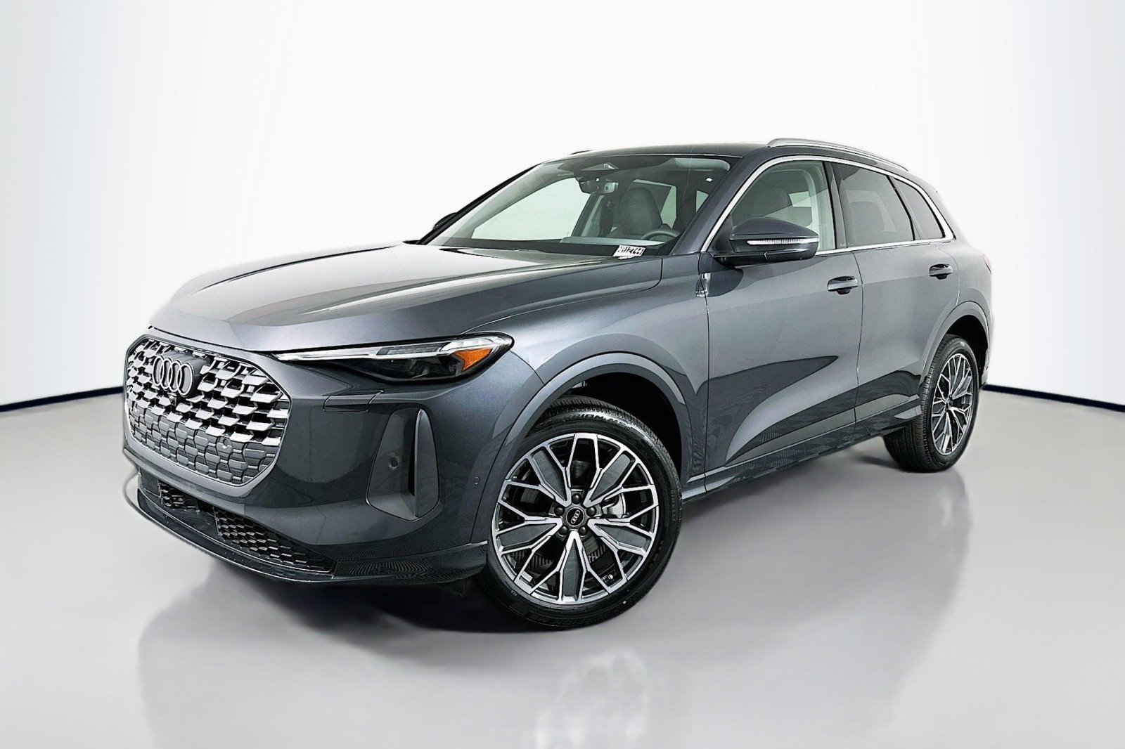 2025 Audi New Q5 Premium Plus's photo