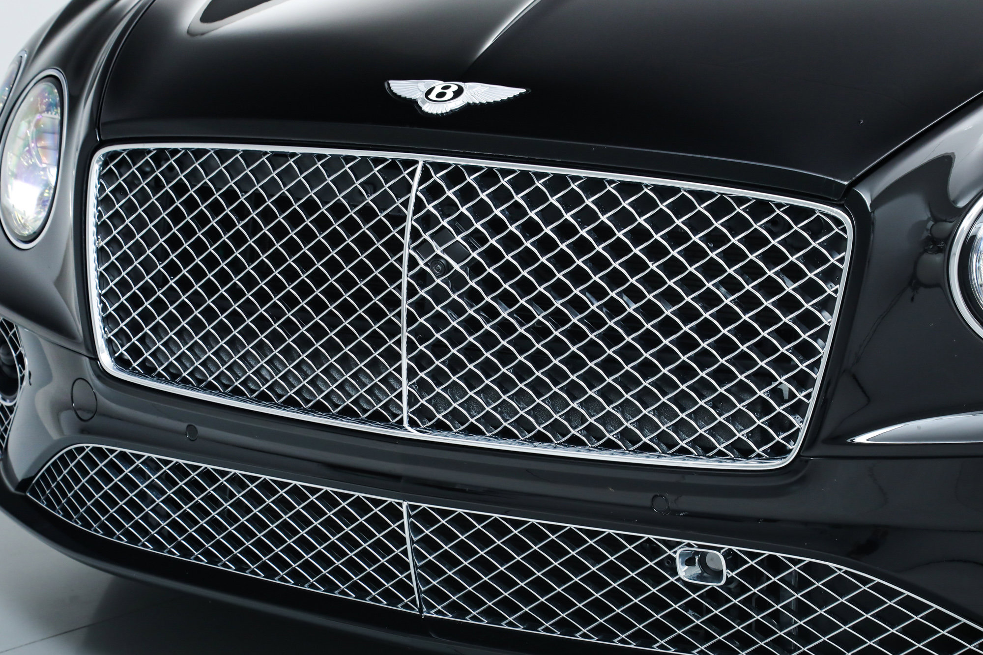 2022 Bentley Continental GT V8 photo 13