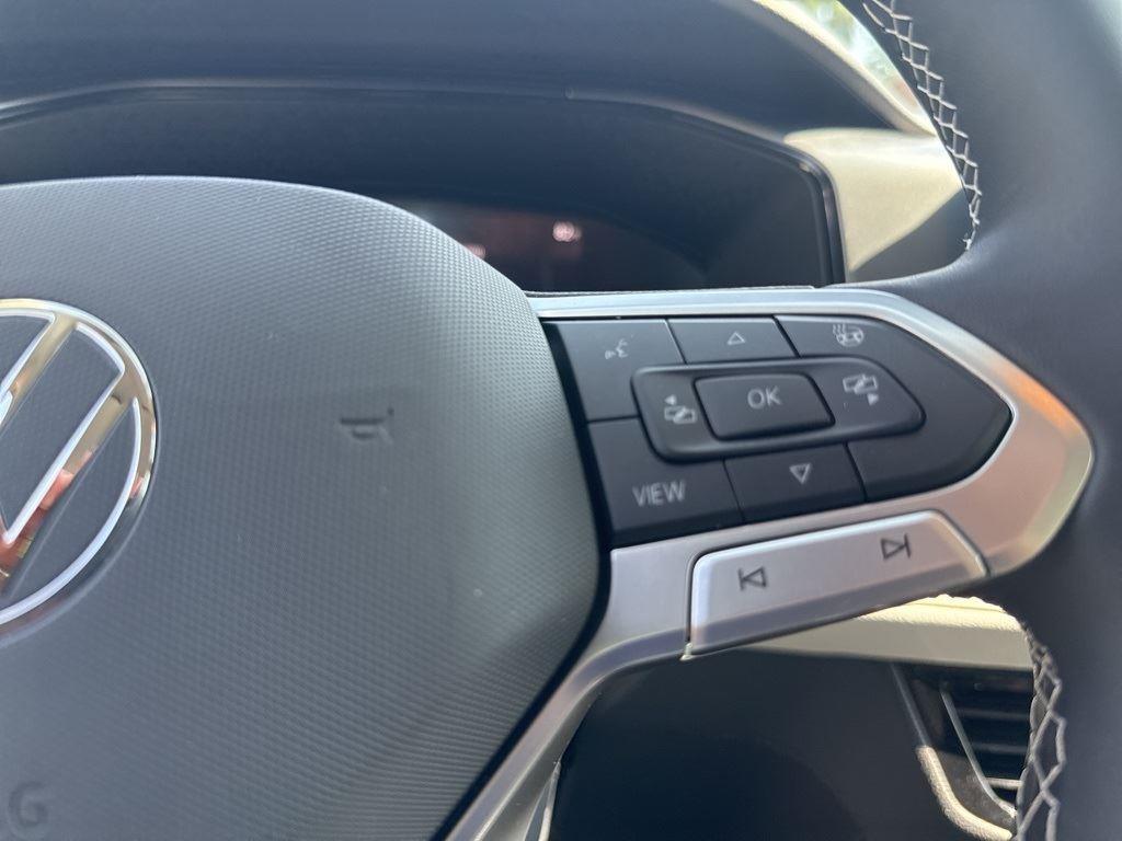 2025 Volkswagen Taos S photo 16