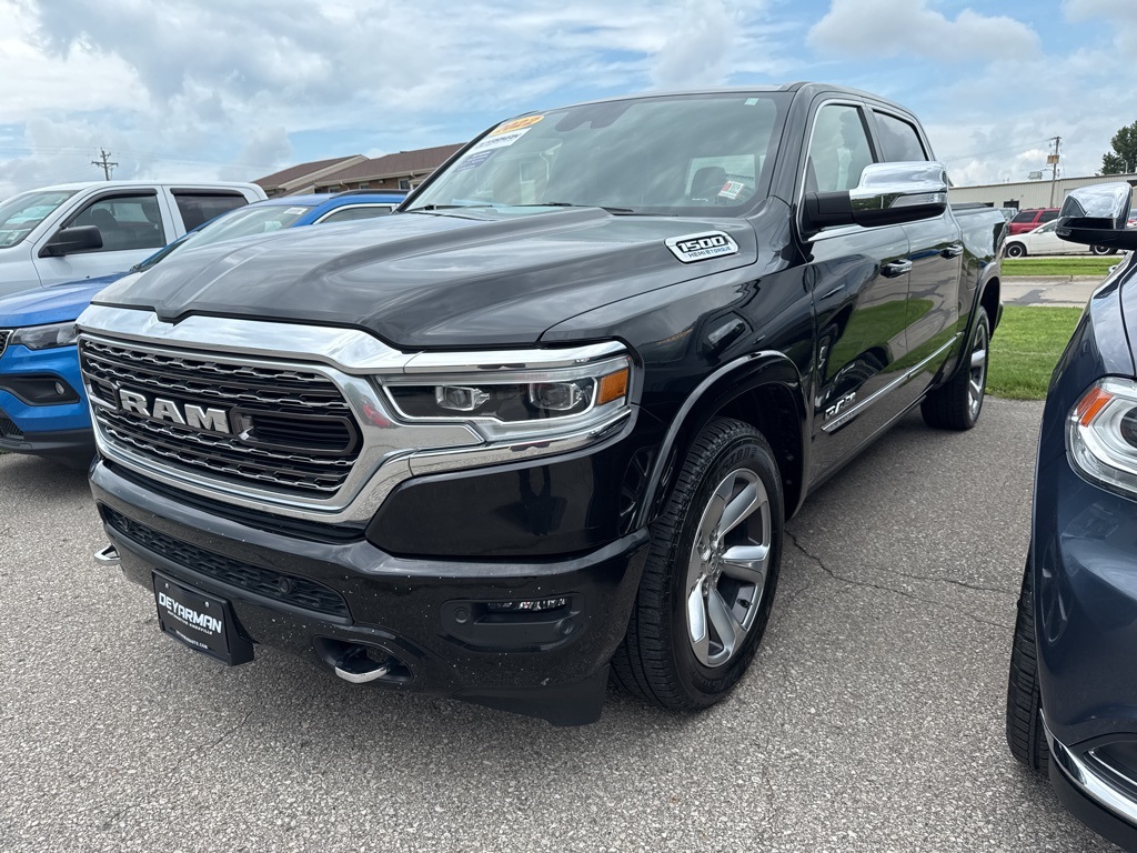 2022 Ram 1500 Limited photo 2