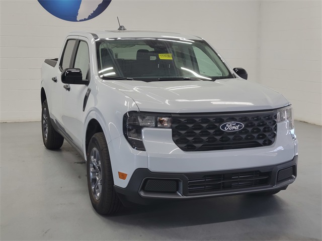 2025 Ford Maverick XLT photo 2