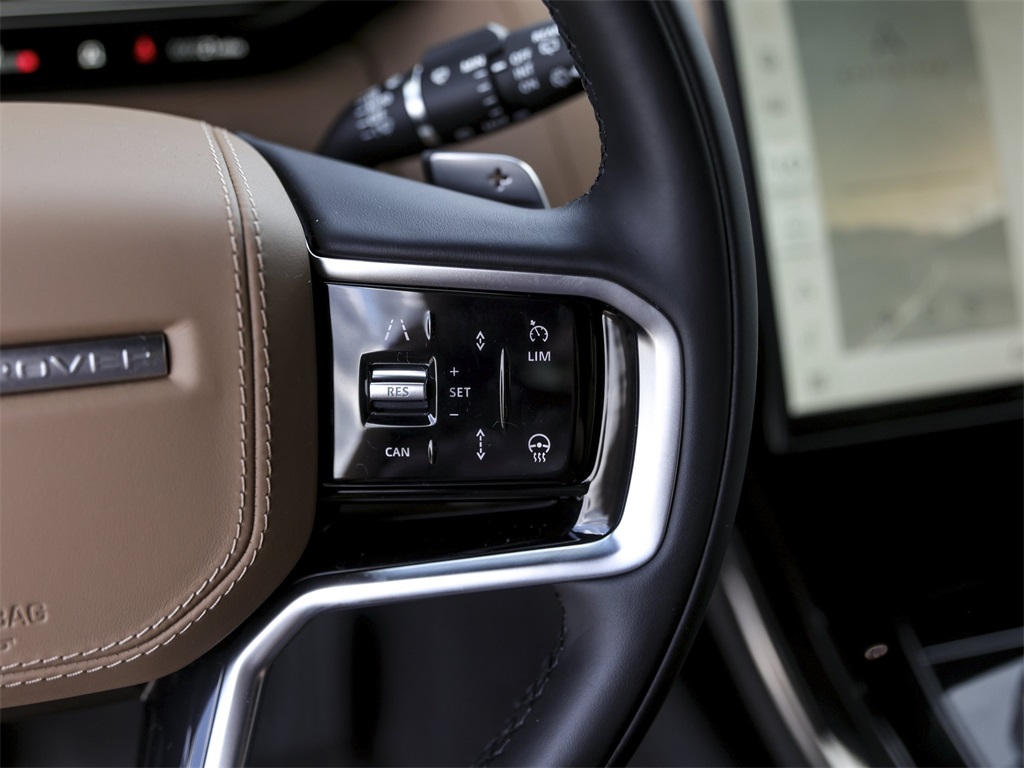 2025 Land Rover Range Rover Sport SE photo 16