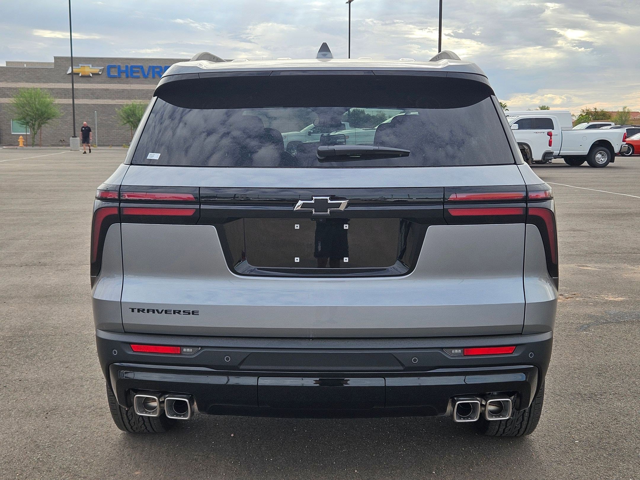 2026 Chevrolet Traverse photo 4