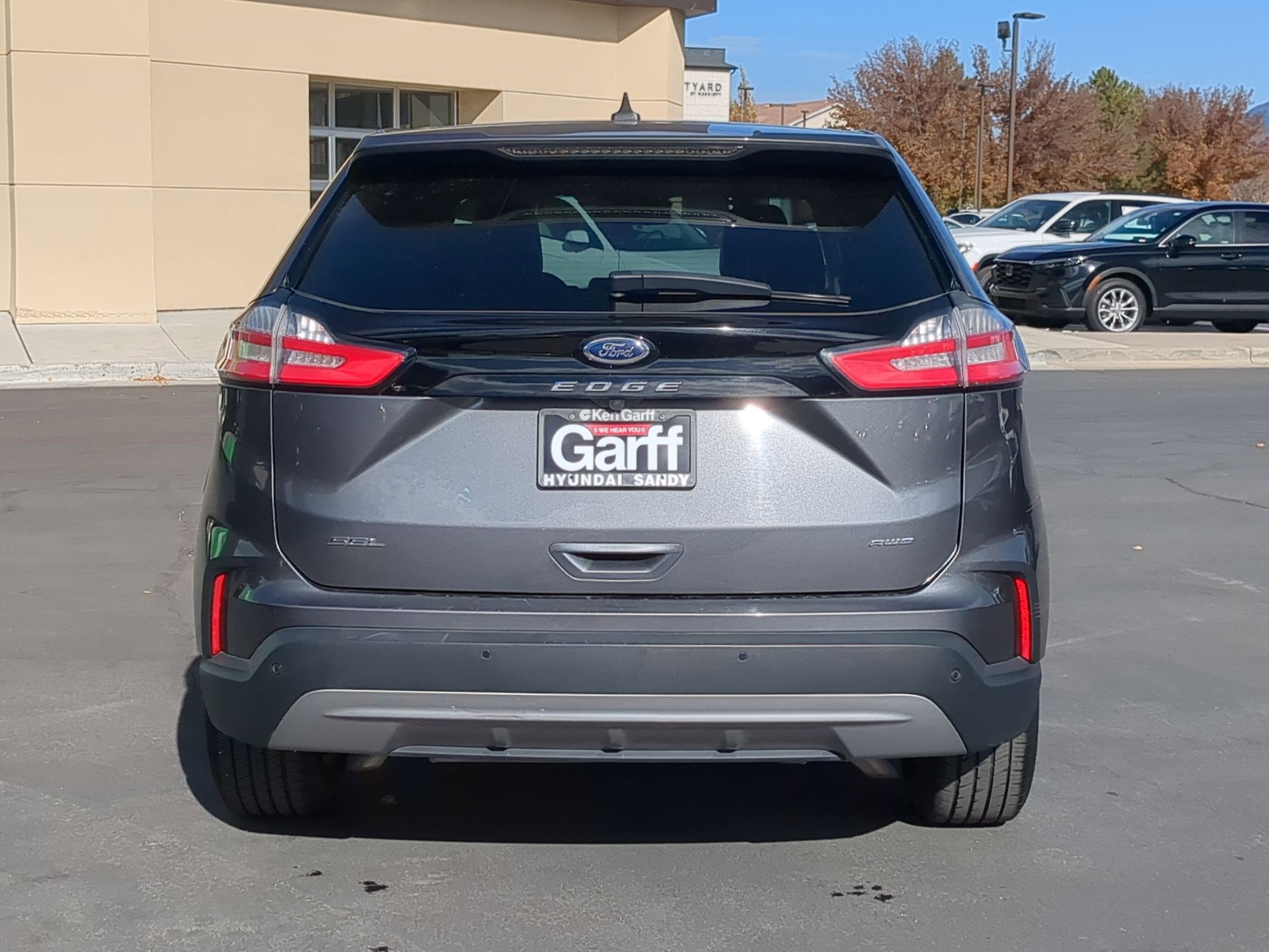 2023 Ford Edge SEL photo 4