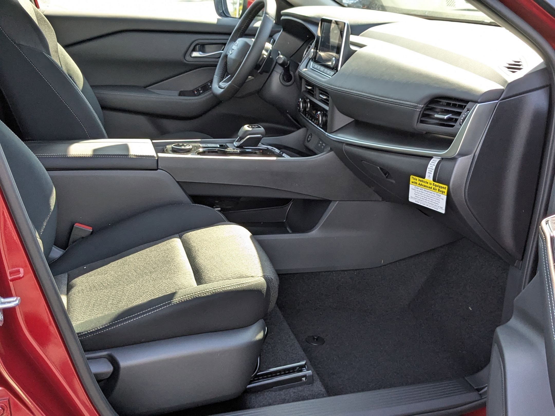 2026 Nissan Rogue SV photo 20