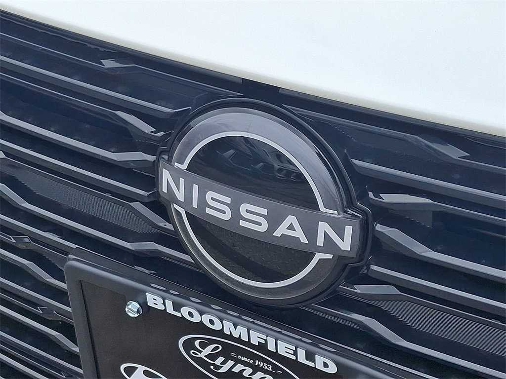 2025 Nissan Altima SL photo 5