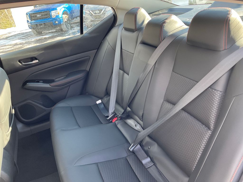 2025 Nissan Altima 2.5 SR photo 29