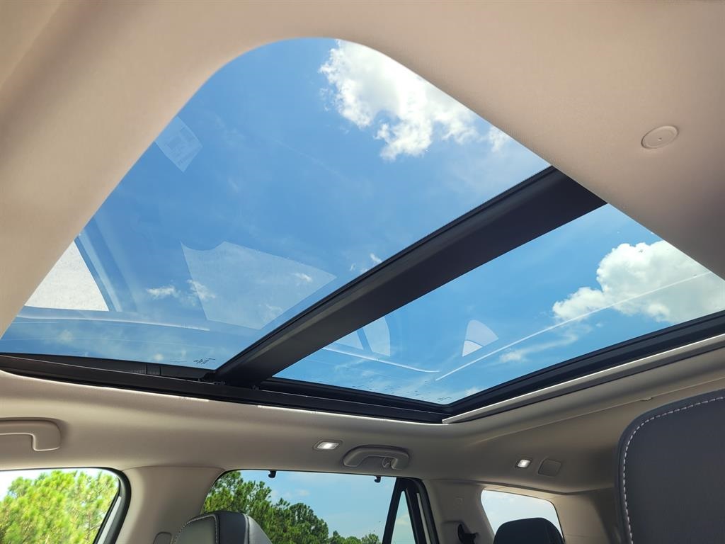 2025 Honda Pilot Touring photo 6