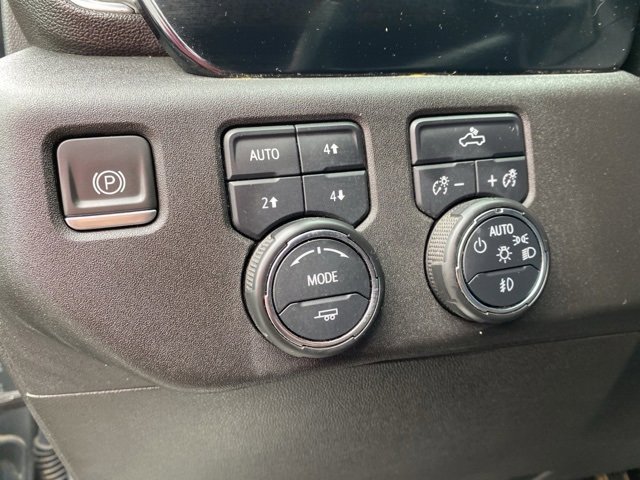2023 Chevrolet Silverado 1500 RST photo 16