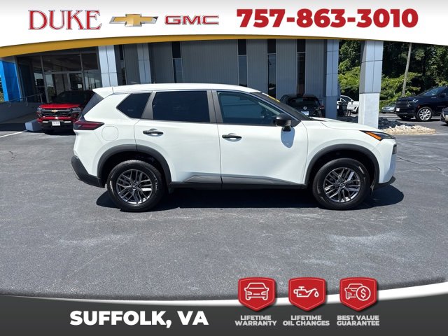 2023 Nissan Rogue S photo 13
