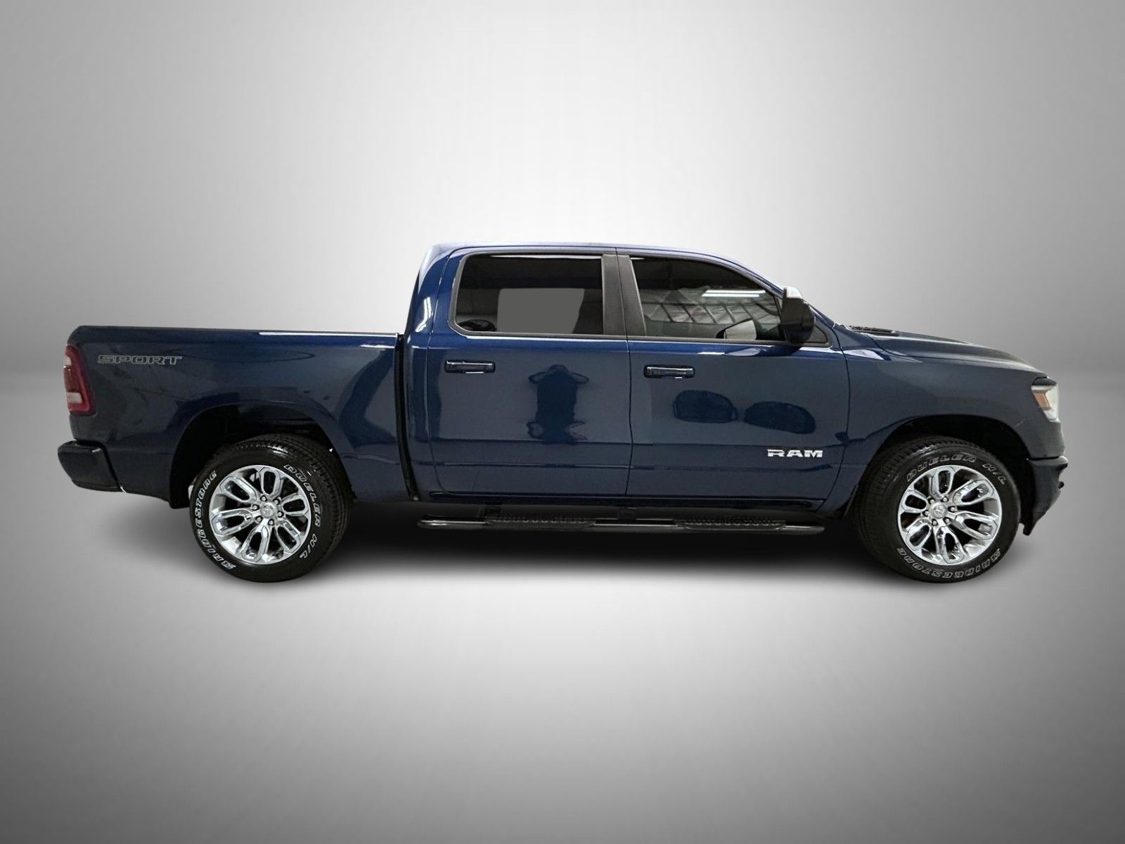 2023 Ram 1500 Laramie photo 2