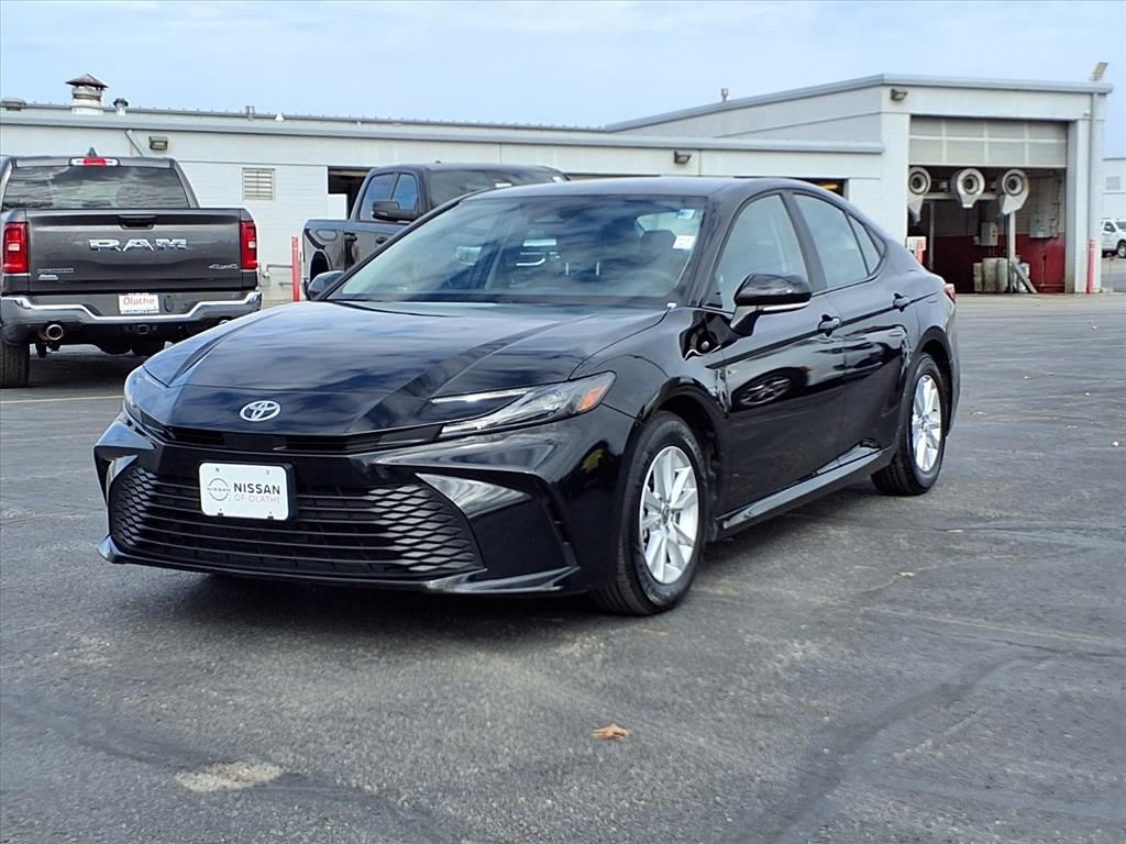 Used 2025 Toyota Camry LE with VIN 4T1DAACK7SU100511 for sale in Kansas City