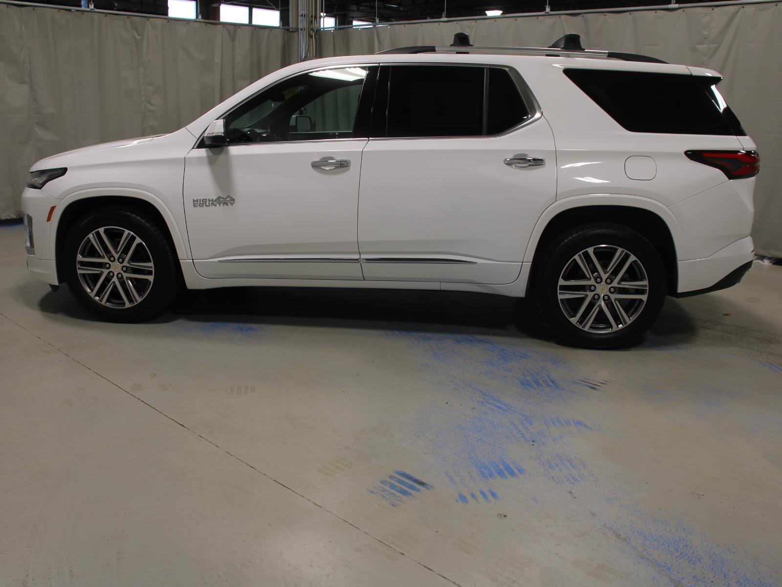 2023 Chevrolet Traverse High Country photo 3