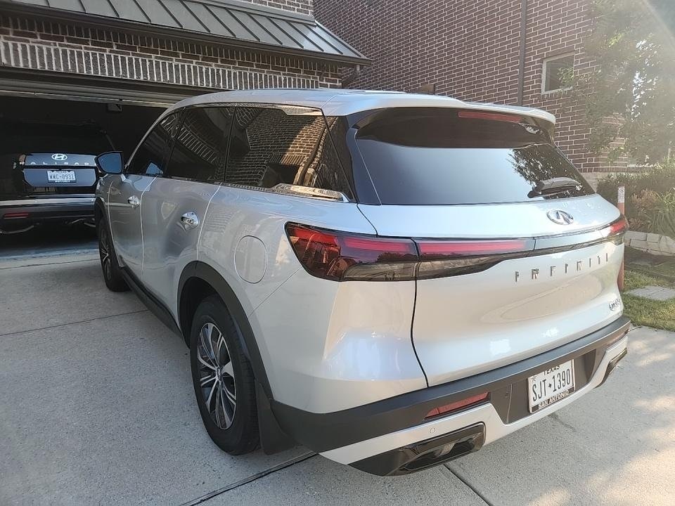 2023 Infiniti QX60 Pure photo 4