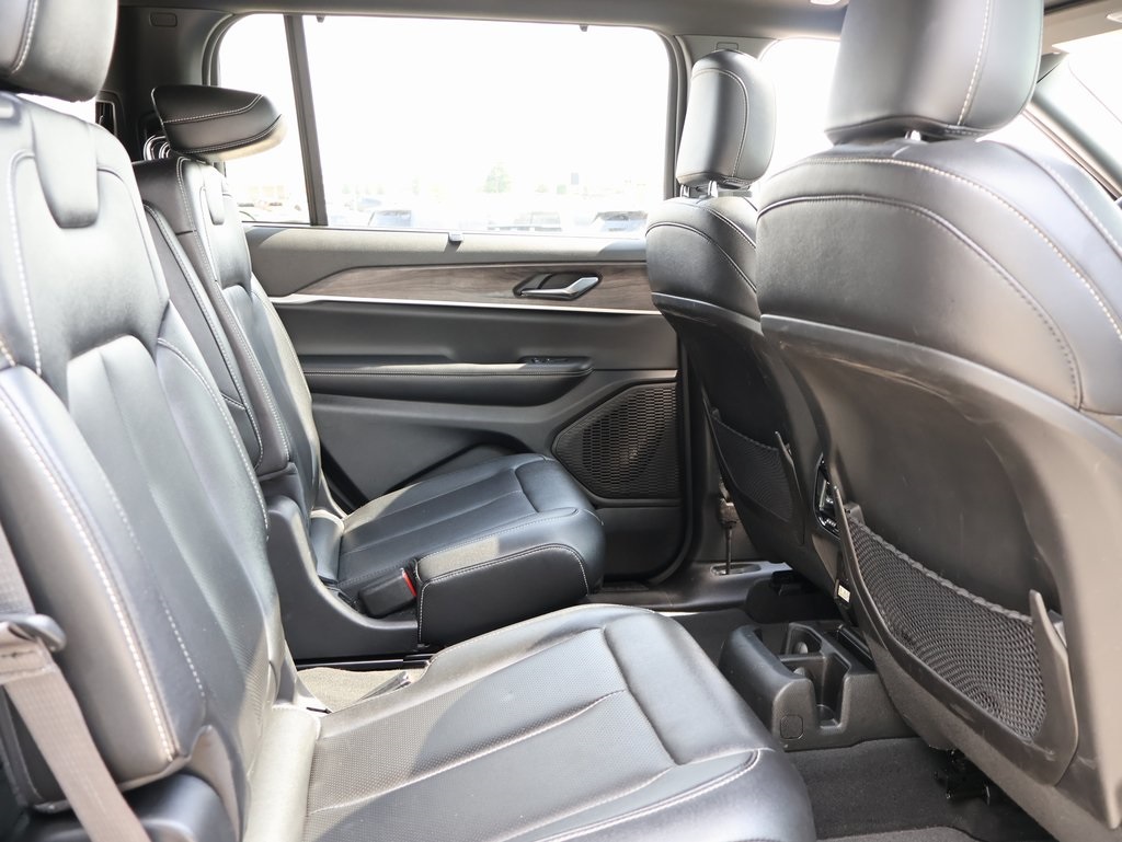 2024 Jeep Grand Cherokee Limited photo 12