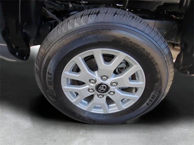 2024 Toyota Tacoma SR5 photo 10