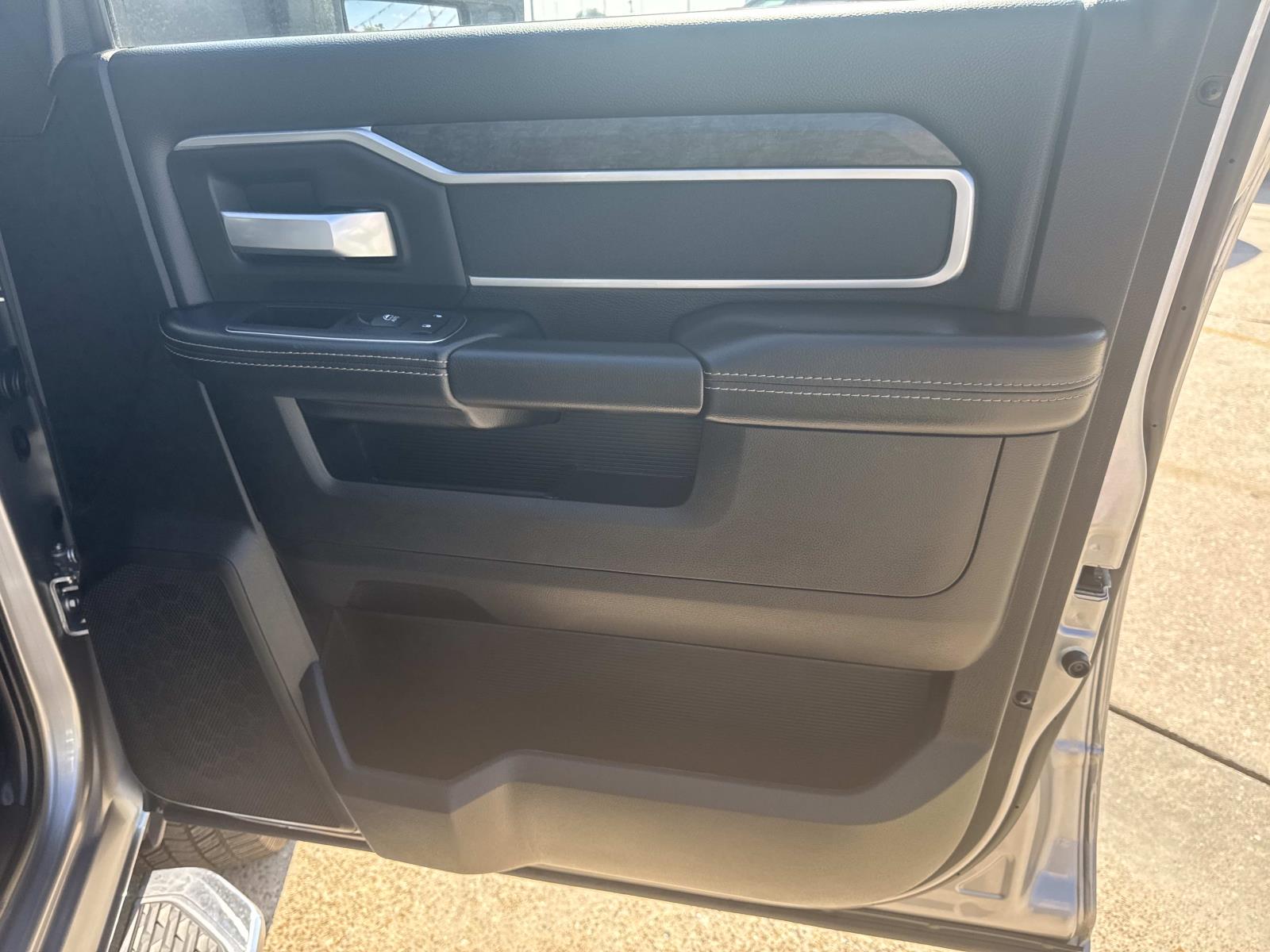 2024 Ram 2500 Big Horn photo 11
