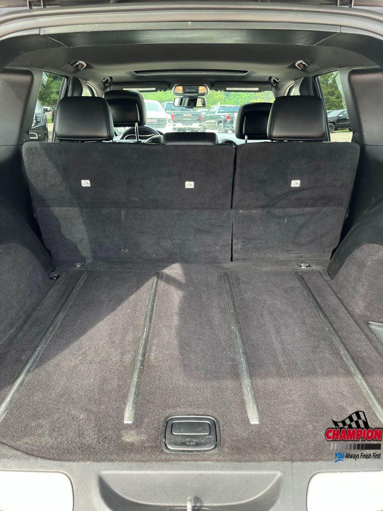 2015 Jeep Grand Cherokee Limited photo 21