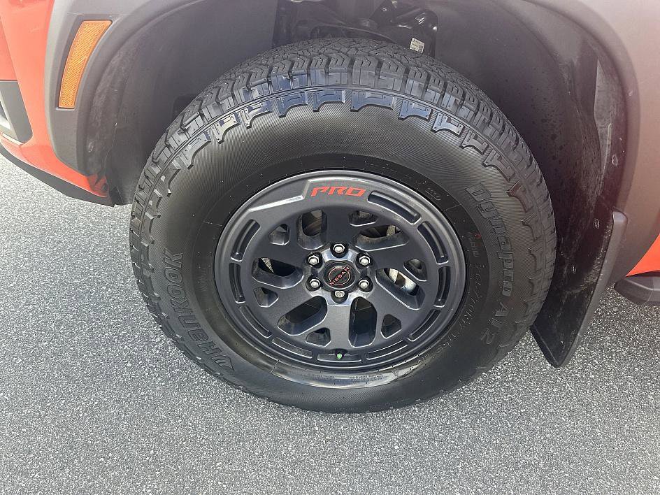 2025 Nissan Frontier PRO-4X photo 24