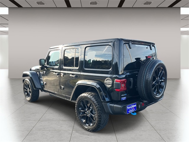 2024 Jeep Wrangler Sahara 4xe photo 5