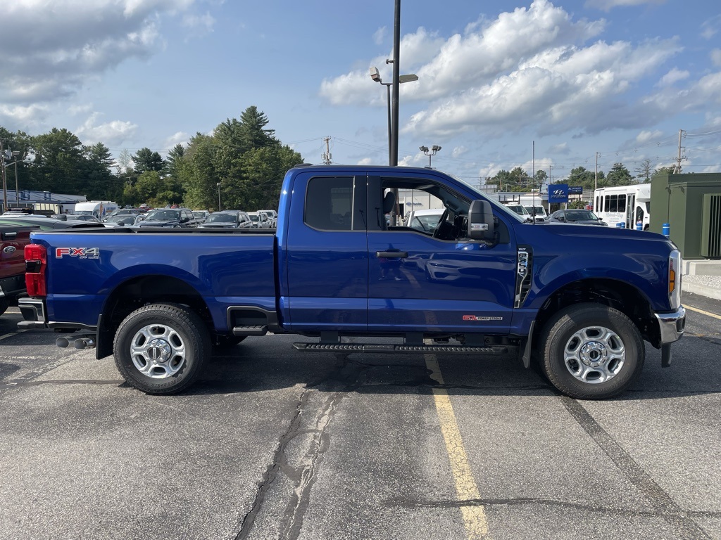 2026 Ford F-350 XLT photo 2