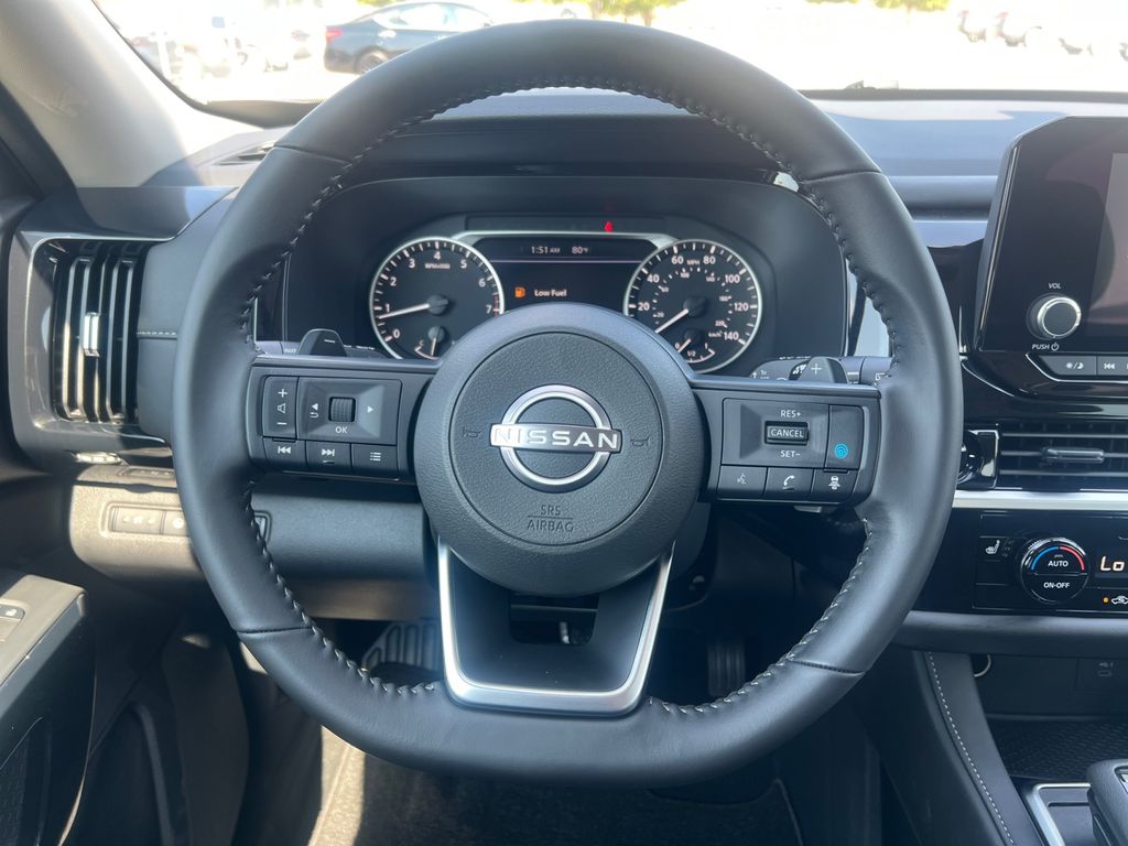 2025 Nissan Pathfinder SV photo 21