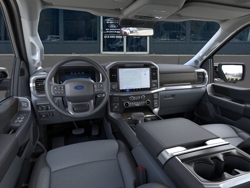 2025 Ford F-150 Lariat photo 8